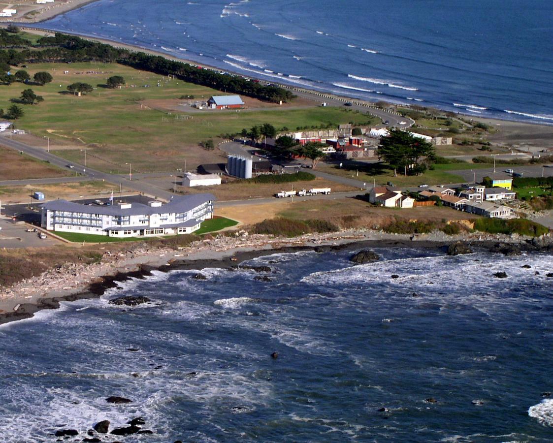 Oceanfront Lodge Кресент-Сити Экстерьер фото